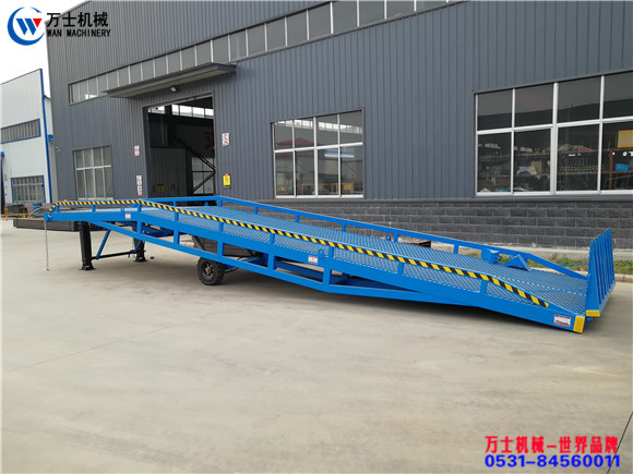 集裝箱移動(dòng)式登車橋